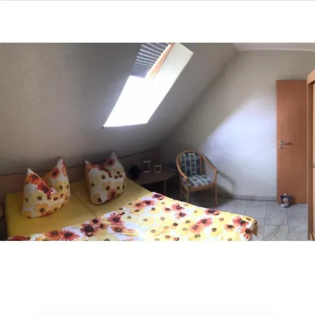 Ferienwohnung Altenkirchen 1 *