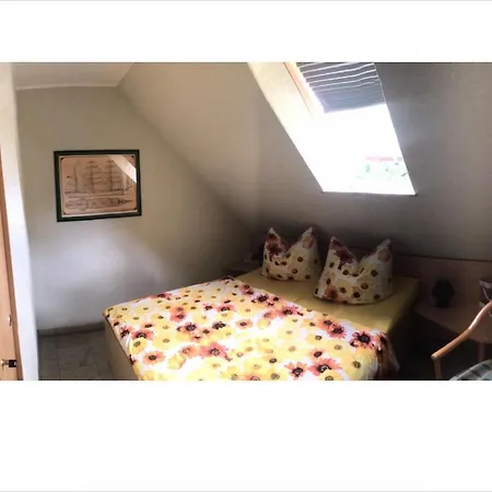 Ferienwohnung Altenkirchen 1 *