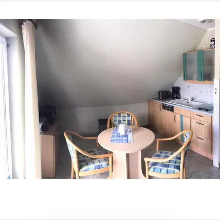 Apartment Ferienwohnung Altenkirchen 1 *